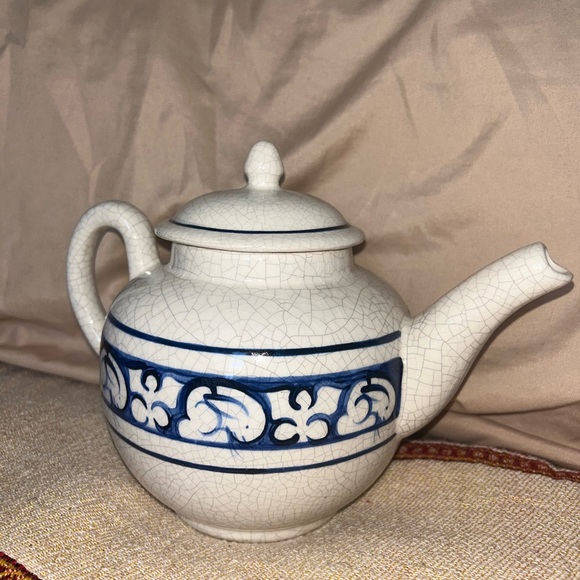 Dedham Pottery The Potting Shed Rabbit EUC Made in USA Teapot and Casserole Dish - Picture 4 of 13